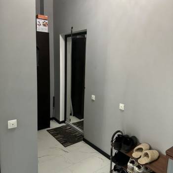 Продается 1-комнатная квартира, 54 м²