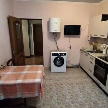 Продается 1-комнатная квартира, 39,8 м²