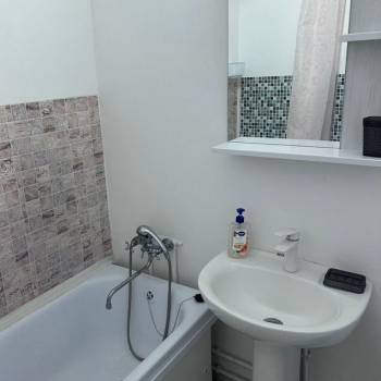 Продается 1-комнатная квартира, 37,5 м²