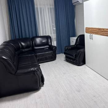 Продается 1-комнатная квартира, 37,5 м²