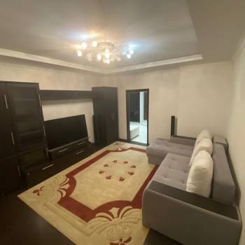 Сдается 2-х комнатная квартира, 74 м²
