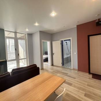 Сдается 1-комнатная квартира, 42 м²