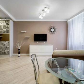 Продается 1-комнатная квартира, 42 м²