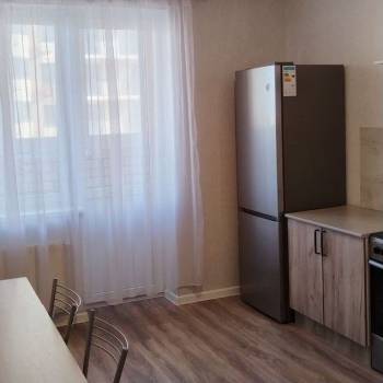 Сдается 1-комнатная квартира, 42 м²