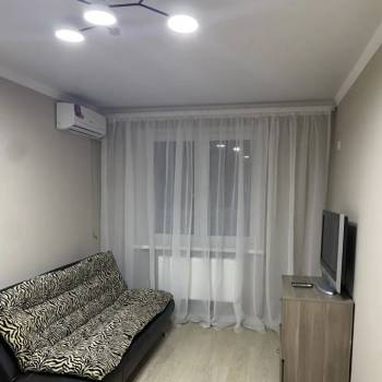 Сдается 1-комнатная квартира, 37 м²