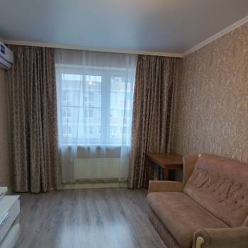 Сдается 1-комнатная квартира, 45 м²