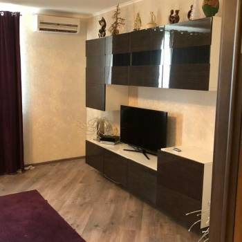 Сдается 2-х комнатная квартира, 87 м²