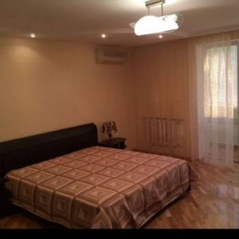 Сдается Многокомнатная квартира, 100 м²