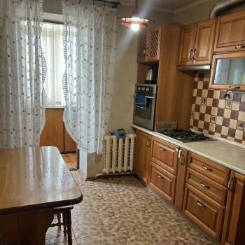 Сдается Многокомнатная квартира, 60 м²