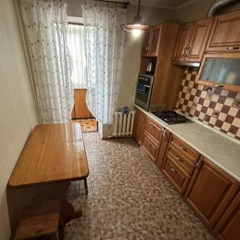 Сдается Многокомнатная квартира, 60 м²