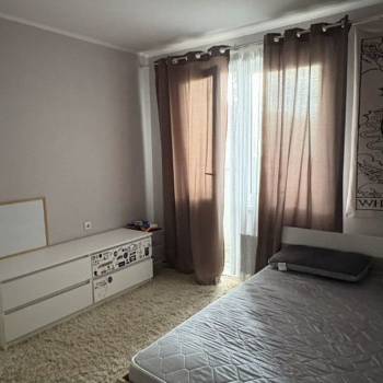 Сдается 1-комнатная квартира, 38 м²