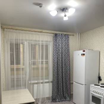 Сдается 1-комнатная квартира, 38 м²