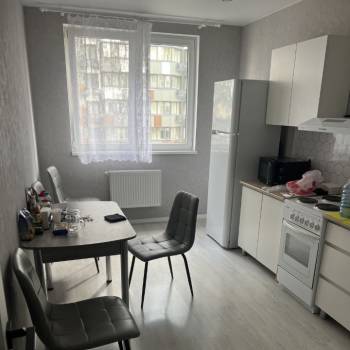 Продается 2-х комнатная квартира, 60 м²