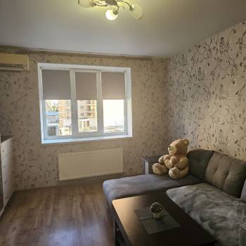 Сдается 1-комнатная квартира, 38 м²