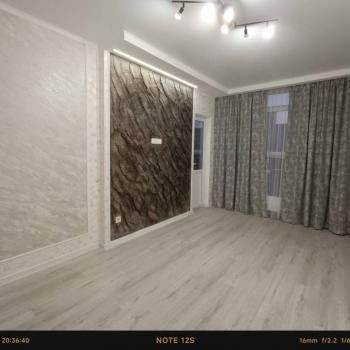 Продается 1-комнатная квартира, 37 м²