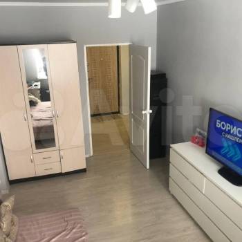 Продается 1-комнатная квартира, 40,3 м²