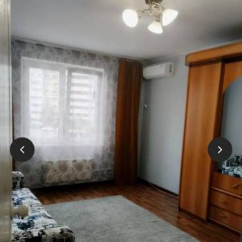 Продается 1-комнатная квартира, 35 м²