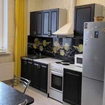 Продается 1-комнатная квартира, 35 м²