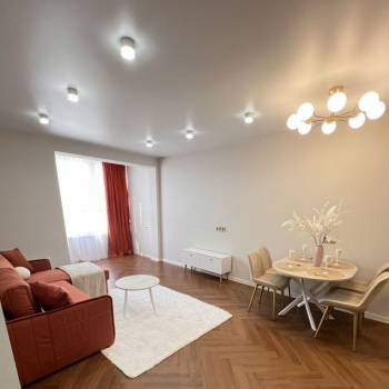 Продается 1-комнатная квартира, 46 м²