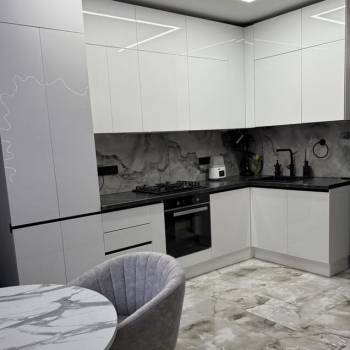 Продается 1-комнатная квартира, 43 м²