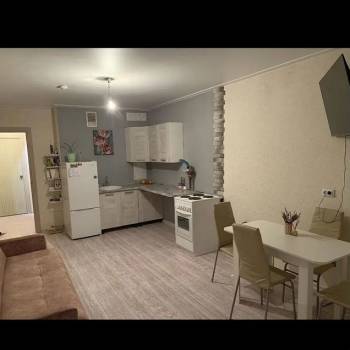 Сдается 1-комнатная квартира, 47 м²