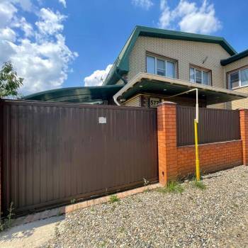 Продается Дом, 400 м²