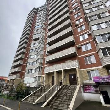Продается 1-комнатная квартира, 40,5 м²