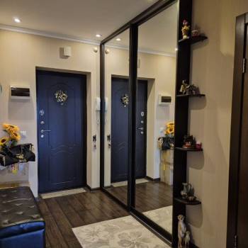 Продается 1-комнатная квартира, 56 м²