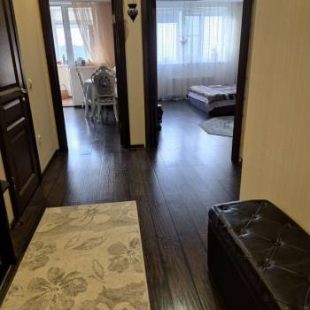 Продается 1-комнатная квартира, 56 м²