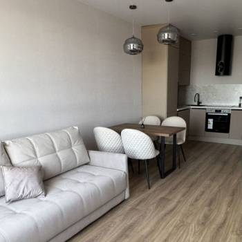 Сдается 1-комнатная квартира, 42 м²