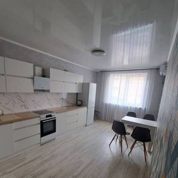 Сдается 1-комнатная квартира, 42,9 м²