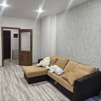 Сдается 1-комнатная квартира, 49 м²