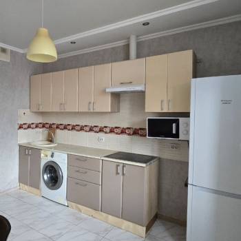 Сдается 1-комнатная квартира, 41 м²