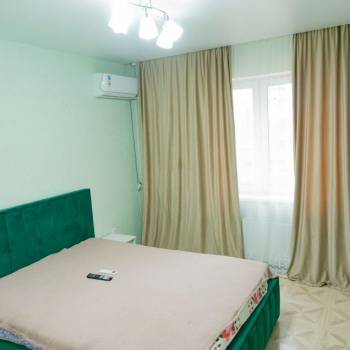 Сдается 1-комнатная квартира, 52 м²