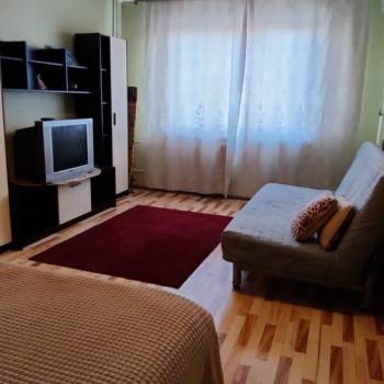 Продается 1-комнатная квартира, 40 м²