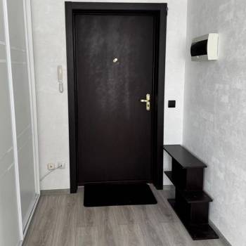 Сдается 1-комнатная квартира, 50 м²