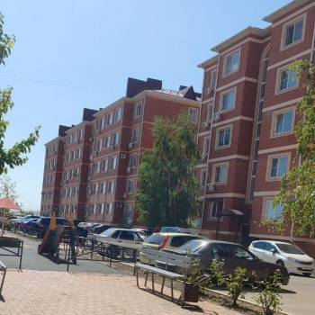 Продается 1-комнатная квартира, 53 м²