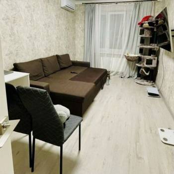 Продается 1-комнатная квартира, 39 м²