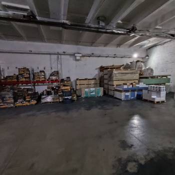 Сдается Нежилое помещение, 1000 м²