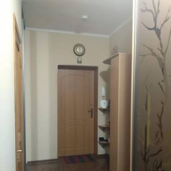 Продается 1-комнатная квартира, 63,8 м²