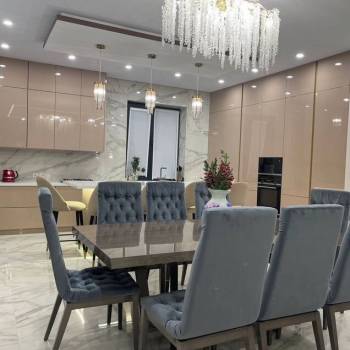 Продается Дом, 303 м²