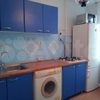 Сдается 1-комнатная квартира, 42 м²