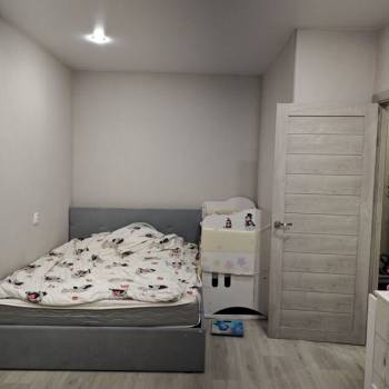 Продается 1-комнатная квартира, 36 м²