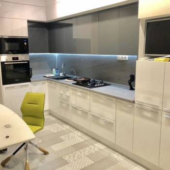 Продается 1-комнатная квартира, 46 м²