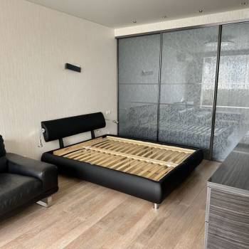 Продается 1-комнатная квартира, 43 м²