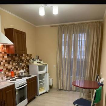 Продается 1-комнатная квартира, 40 м²