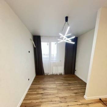 Продается 1-комнатная квартира, 35 м²