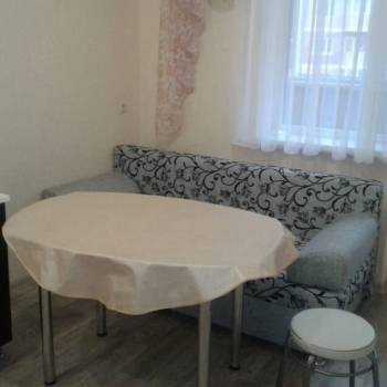 Сдается 1-комнатная квартира, 43 м²