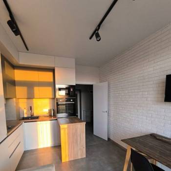 Сдается 1-комнатная квартира, 43 м²