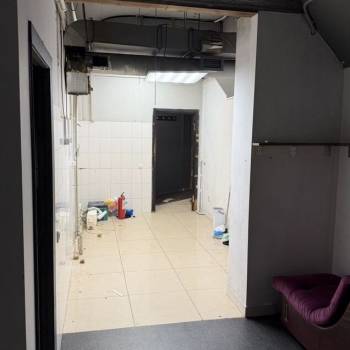 Сдается Нежилое помещение, 210,6 м²